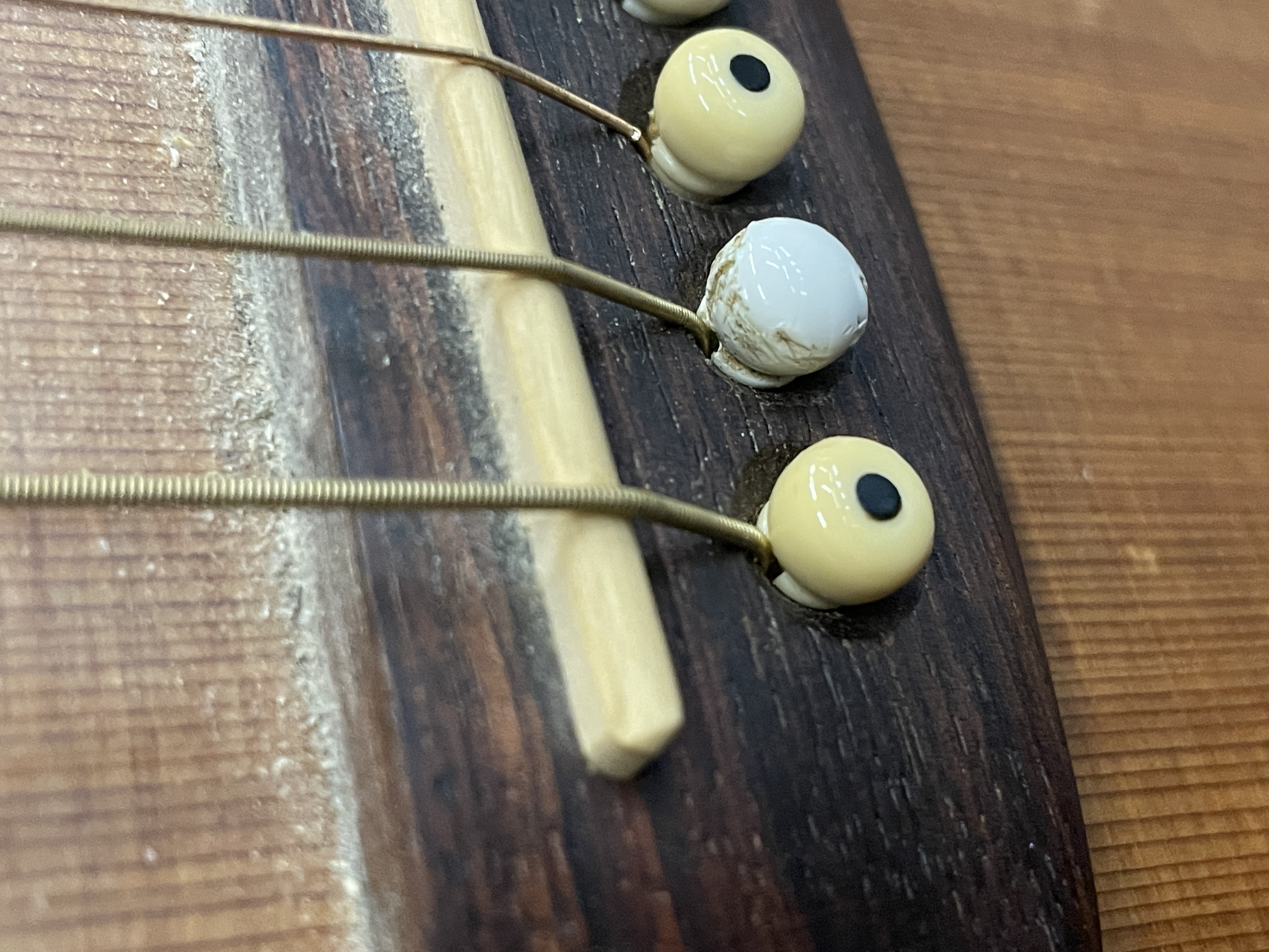 String Pin